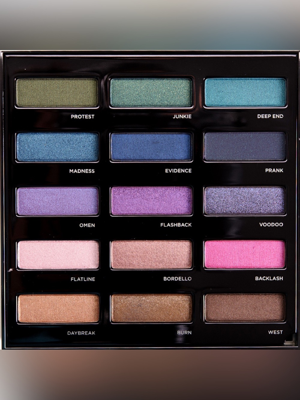 NIB Urban Decay Urban Spectrum Eyeshadow Palette